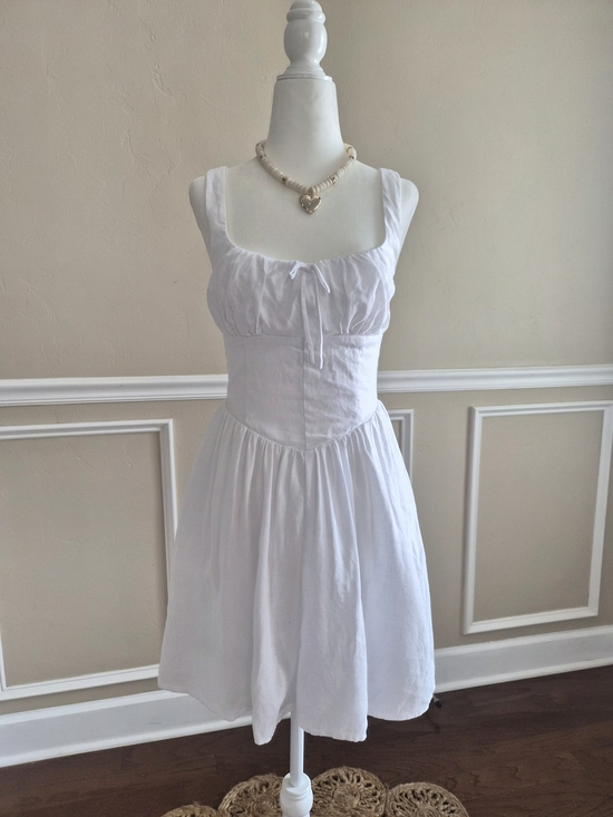 Reformation Dresses & Skirts - Reformation Daria White Sleeveless Cotton Sundress